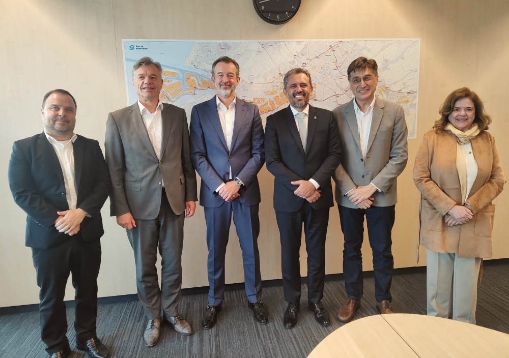 Elmano visita Porto de Roterdã e busca parcerias para Hub de Hidrogênio Verde
