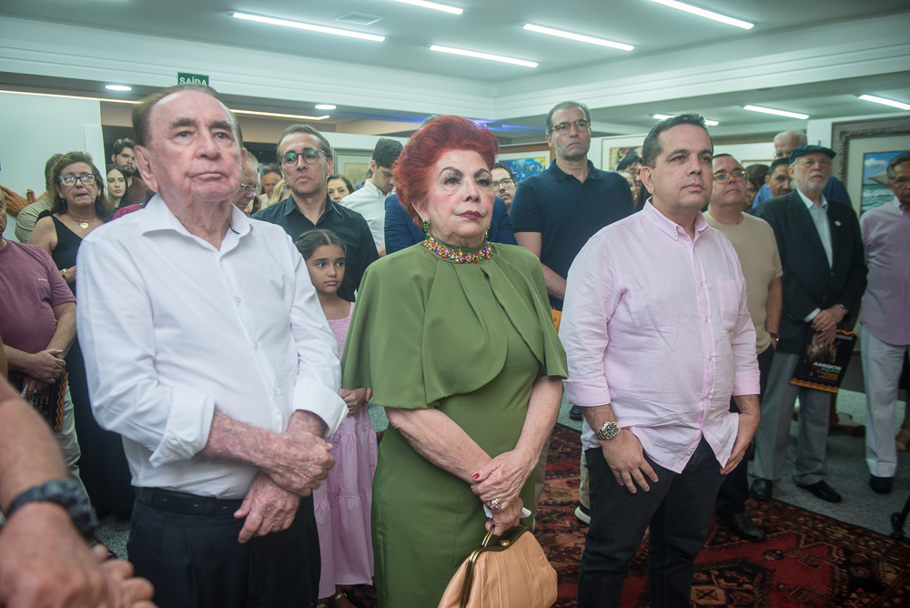 Exposição Dos Amigos Em Ação Na Alessandro Belchior Imóveis (25)