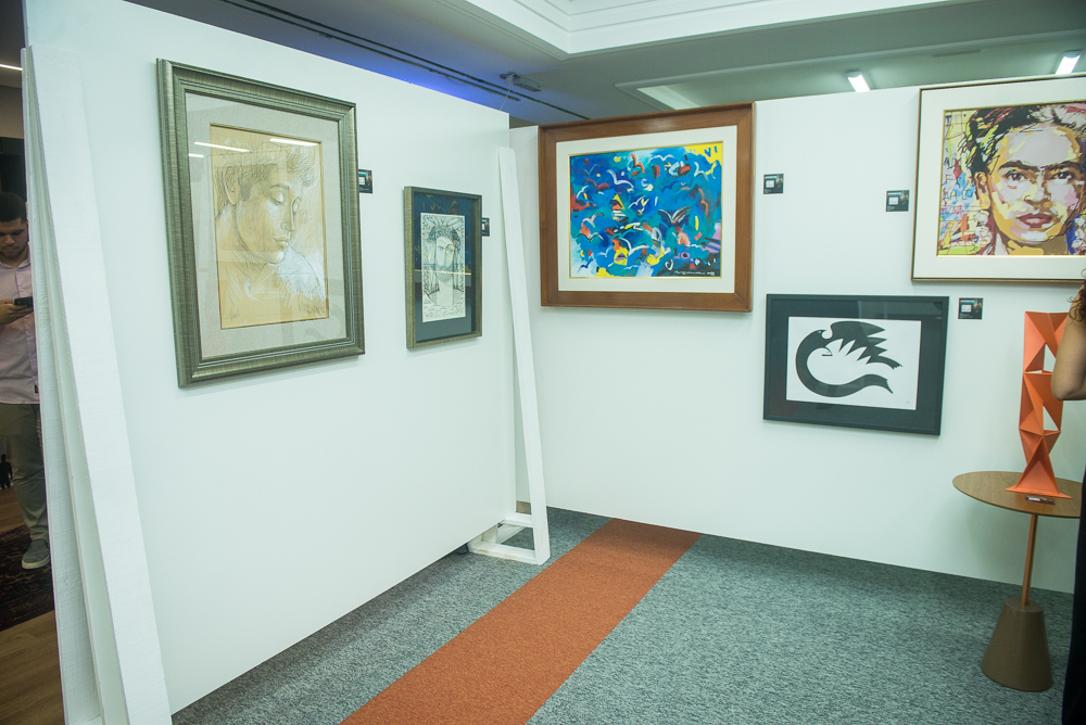 Exposição Dos Amigos Em Ação Na Alessandro Belchior Imóveis (4)