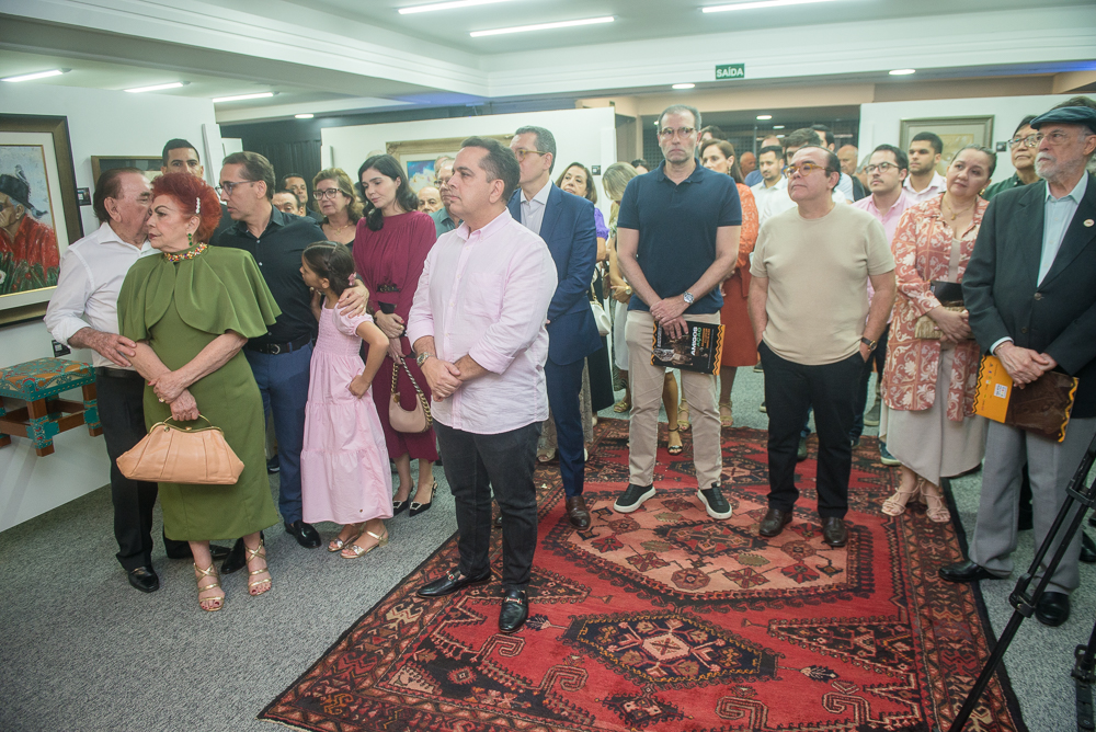 Exposição Dos Amigos Em Ação Na Alessandro Belchior Imóveis (46)