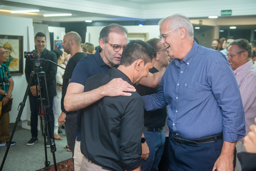 Exposição Dos Amigos Em Ação Na Alessandro Belchior Imóveis (73)