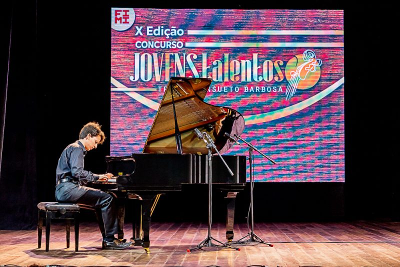 Grande final - Casa de Vovó Dedé realiza 10ª edição do Concurso de Música Jovens Talentos