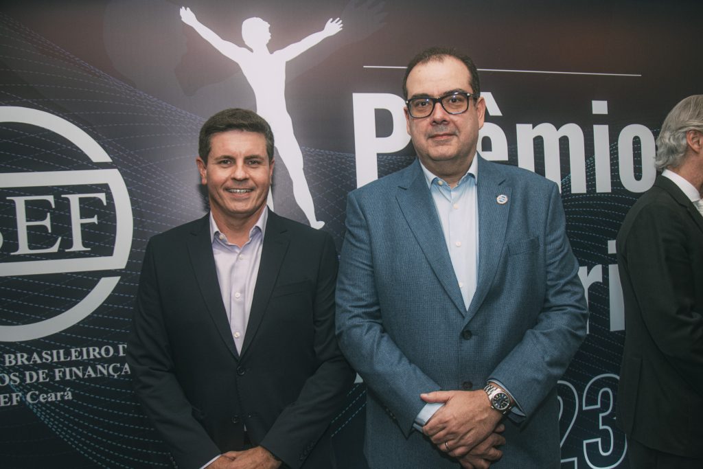 Ives Castelo Branco E Delano Macedo