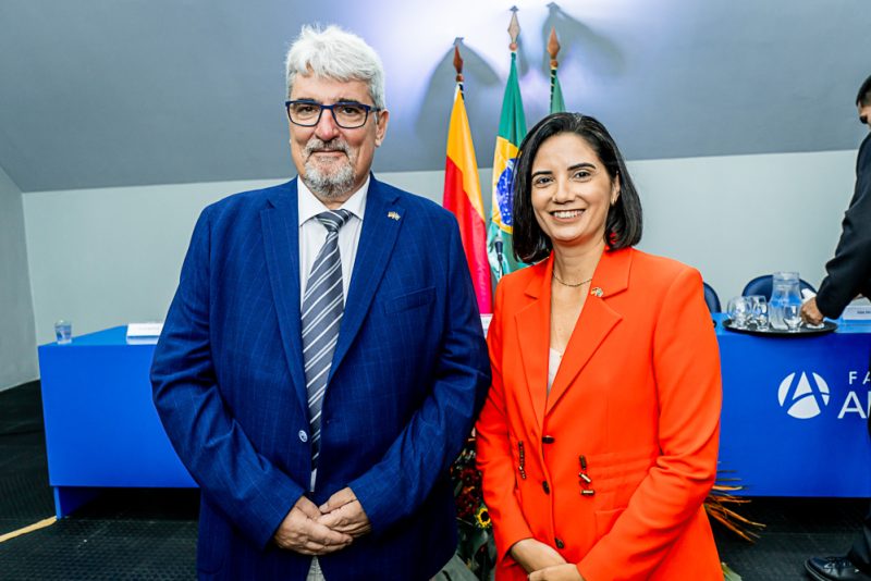 PRESTÍGIO - Marlene Pinheiro toma posse e se torna cônsul honorária da Alemanha em Fortaleza
