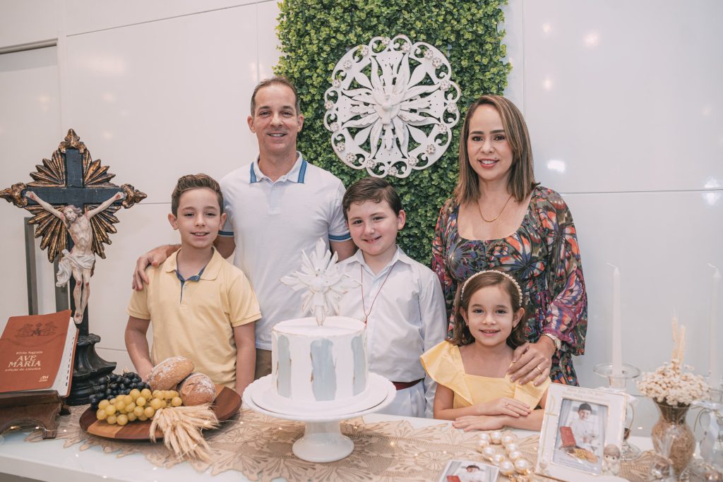 Lorenzo, Luna, Rodrigo Luna, Erick Vasconcelos, Lissa Luna E Flavia Luna