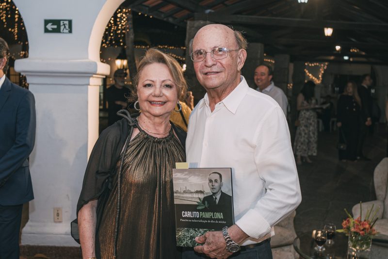 Pioneiro na industrialização do óleo de oiticica - Lourdinha Leite Barbosa lança biografia de Carlito Pamplona no Ideal Clube