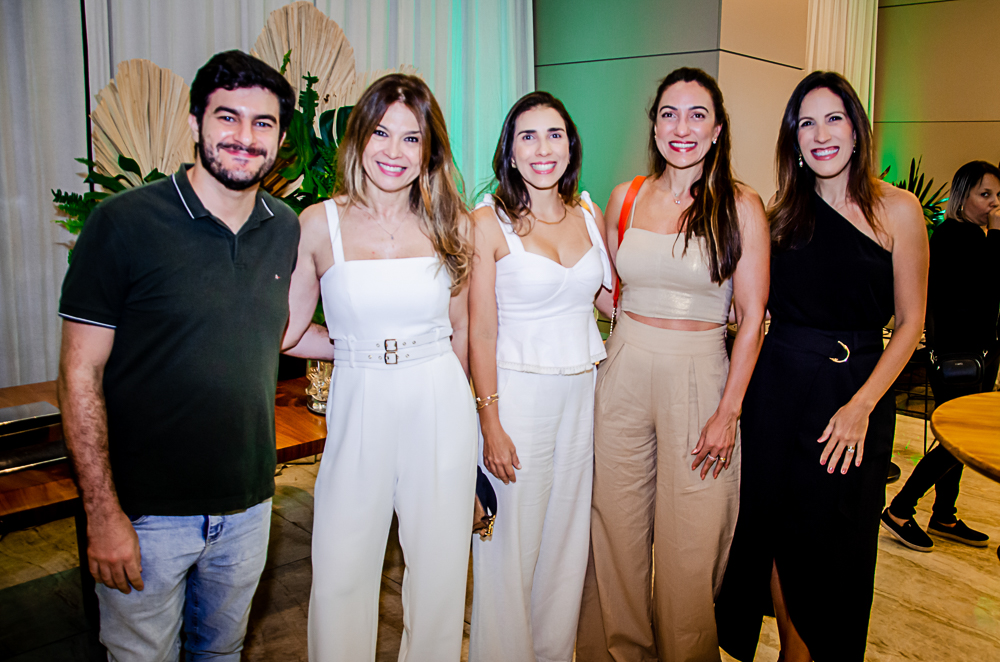Lucas Ramalho, Ana Paula Falcão, Vivian Queiroz, Aline Nunes E Mariana Matos