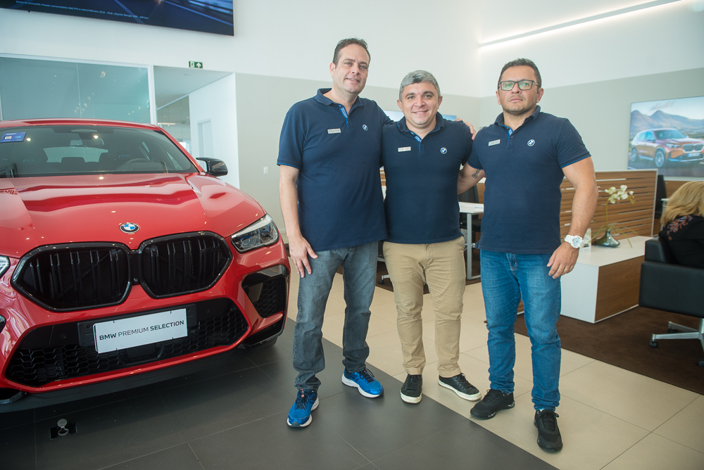 Haus Motors Fortaleza impressiona aficionados por velocidade com lançamento das BMWs X7, M2 e i7