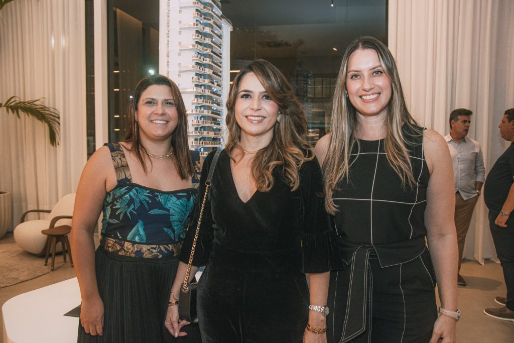 Lyzia Moreira, Camila Benevides, Mirella Morotte