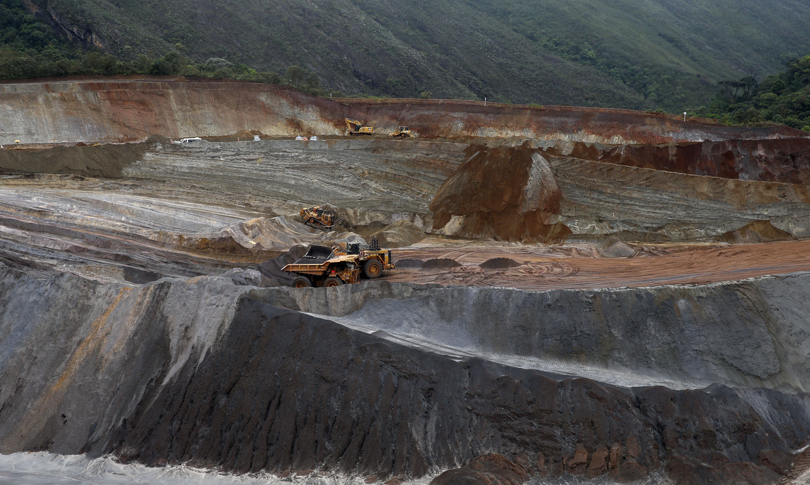 Mineração no país emite o equivalente a 13 milhões de toneladas de CO2