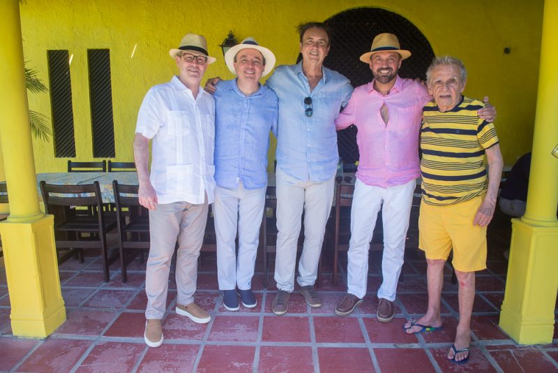 Escola Unidos do Natal - Dr. Sálvio Pinto é homenageado com o troféu Dr. Pompeu Vasconcelos no Natal de Lúcio Brasileiro
