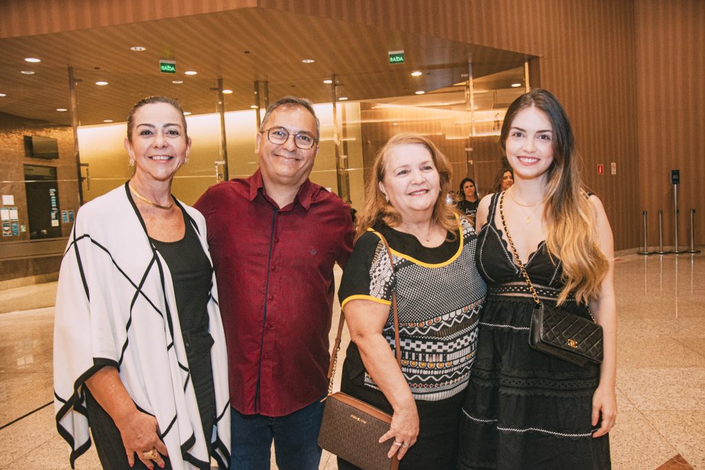 Patricia Campos, Benedito Simoes, Regina Simoes E Natasha Mello