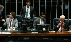 Senado Aprova Pl Da Taxação Dos Fundos Exclusivos E Offshores Foto Agência Brasil