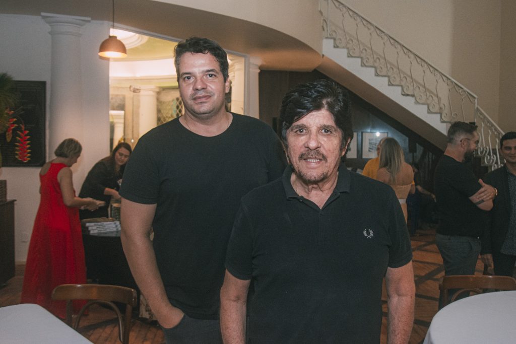 Thiago Holanda E Dito Machado