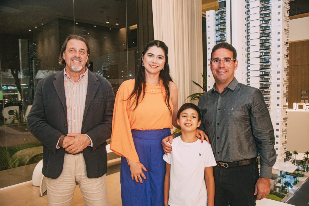 Vittorio Ghia, Hissa Tavares, Benjamin Araujo E Roberto Araujo