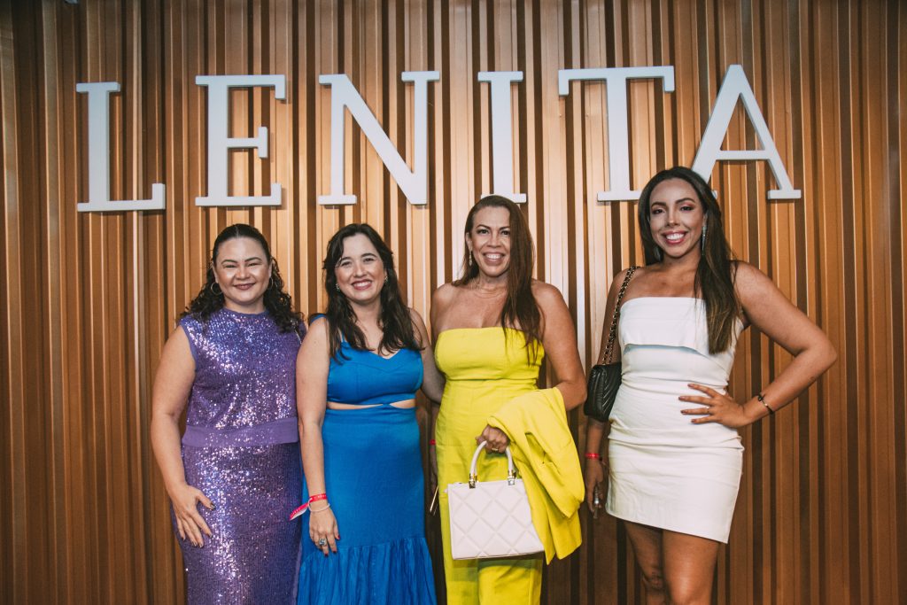 Viviane Celedonio, Ivina Rabelo, Emiliana Medeiros E Larissa Medeiros