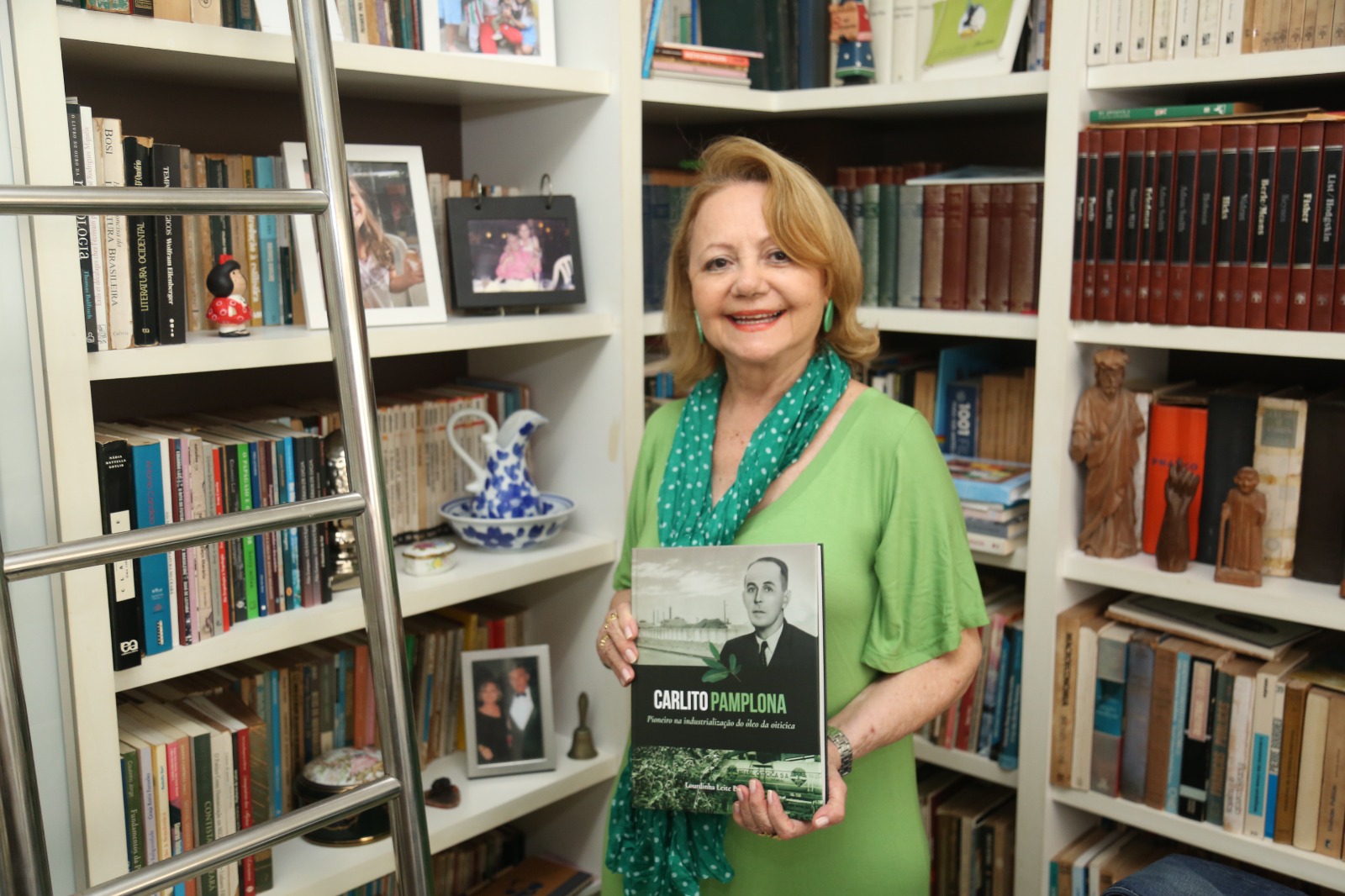 Biografia de Carlito Pamplona será lançada no Ideal Clube, na terça-feira (21)