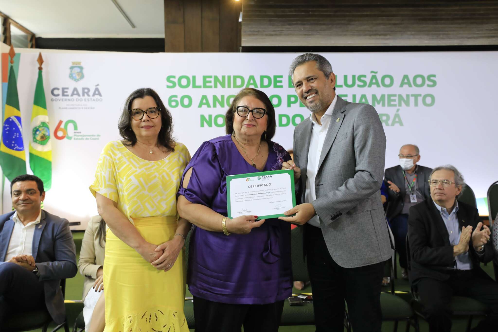 Governo homenageia ex-gestores e servidores em alusão aos 60 anos de Planejamento no Ceará
