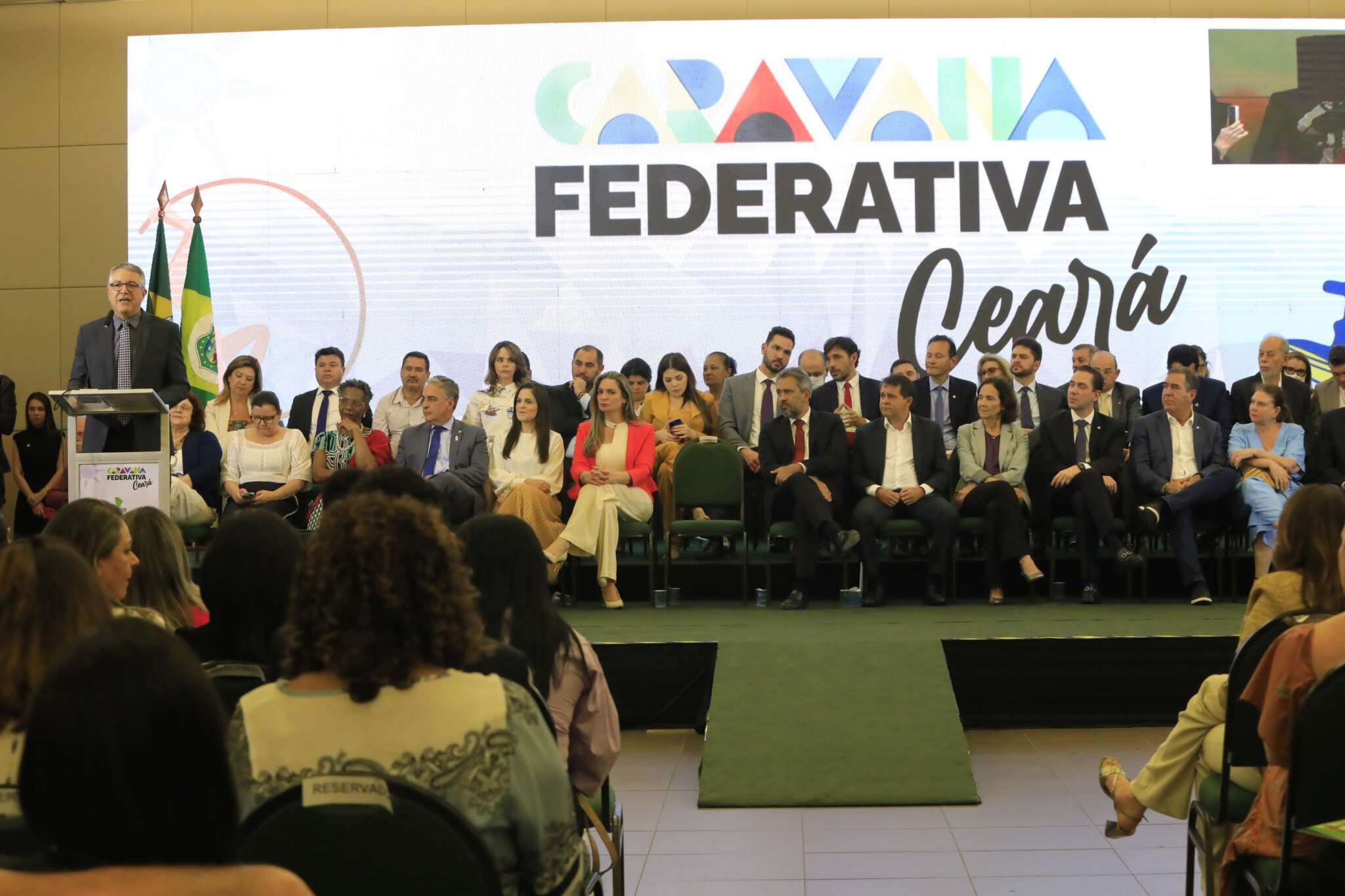 Caravana Federativa do Ceará realiza 2 mil atendimentos no primeiro dia