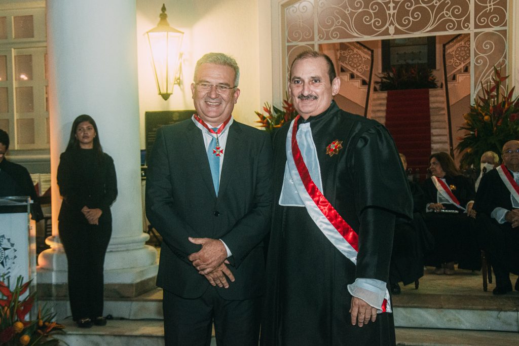 Amilcar Silveira E Franze Gomes