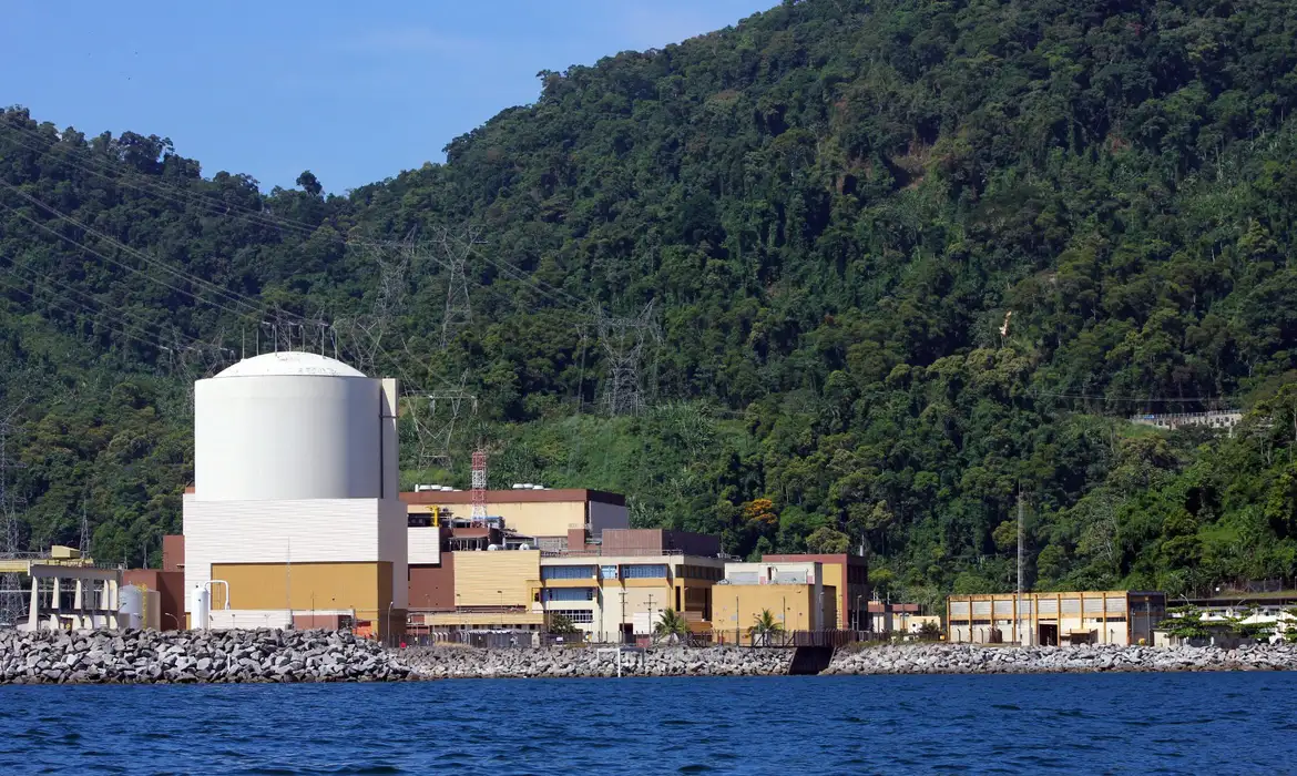 Angra 1 volta a ser religada ao SIN, após parada para manutenção Angra 1 volta a ser religada ao SIN, após parada para manutenção