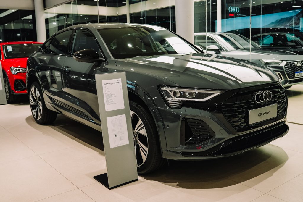 Audi Q 8 E Tron
