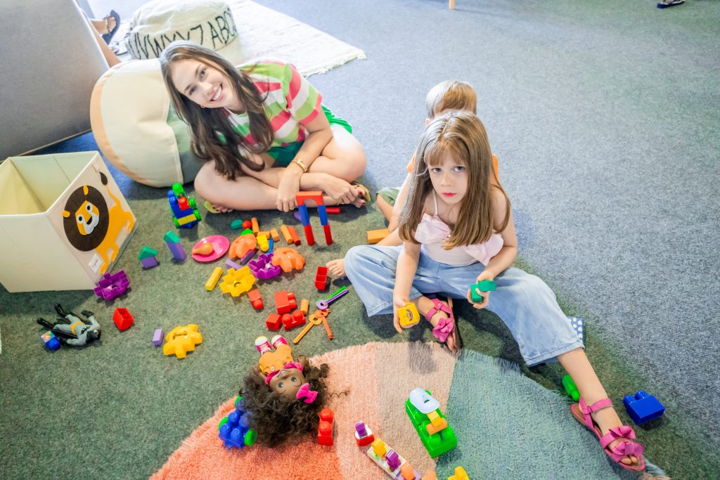 Beatriz, Fabinho E Isadora Zech