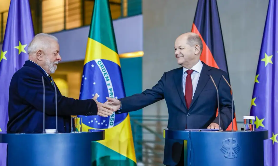 Brasil e Alemanha assinam acordos em áreas como energia e inovação Brasil e Alemanha assinam acordos em áreas como energia e inovação