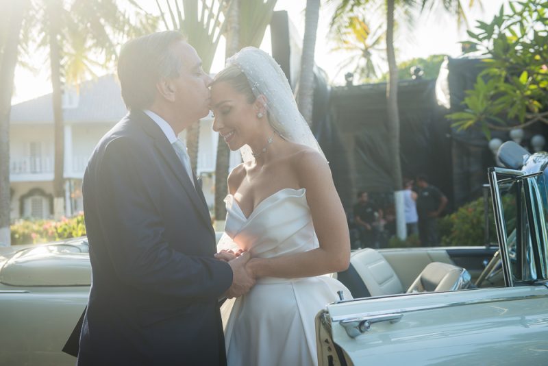 Chuva de Arroz - Amor e emoção marcam cerimônia de casamento de Marília Lucena e Diogo Ferreira