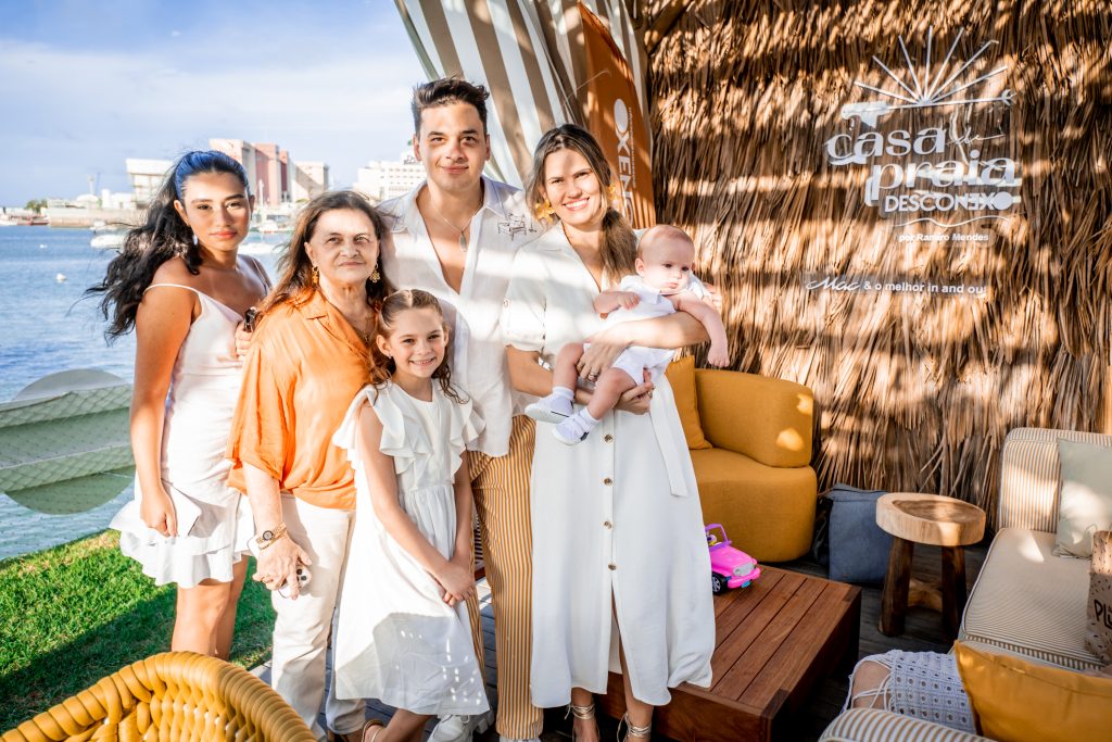 Cecile, Lila, Sofia, Pablo, Thaissa E José Guterres