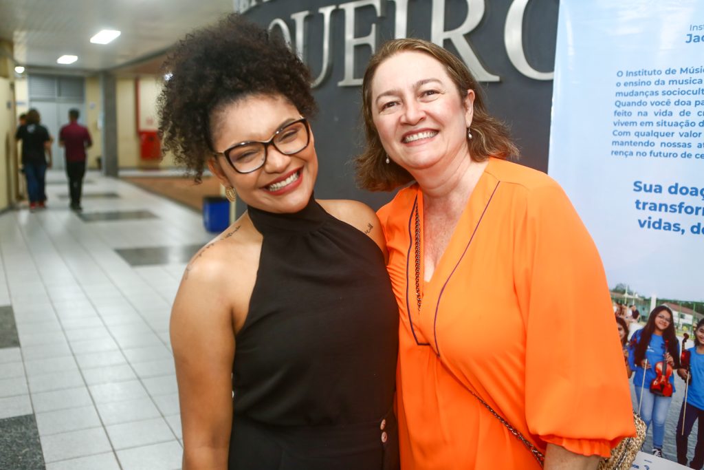 Ciane Silva E Fabricia Abrantes (1)