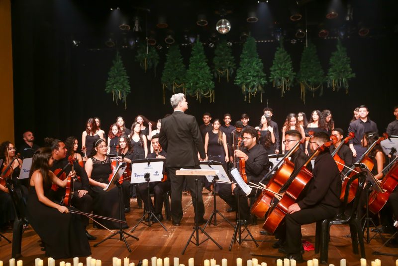 Repertório natalino - Orquestra e coral do Instituto de Música Jacques Klein realizam último concerto do ano no Teatro Celina Queiroz