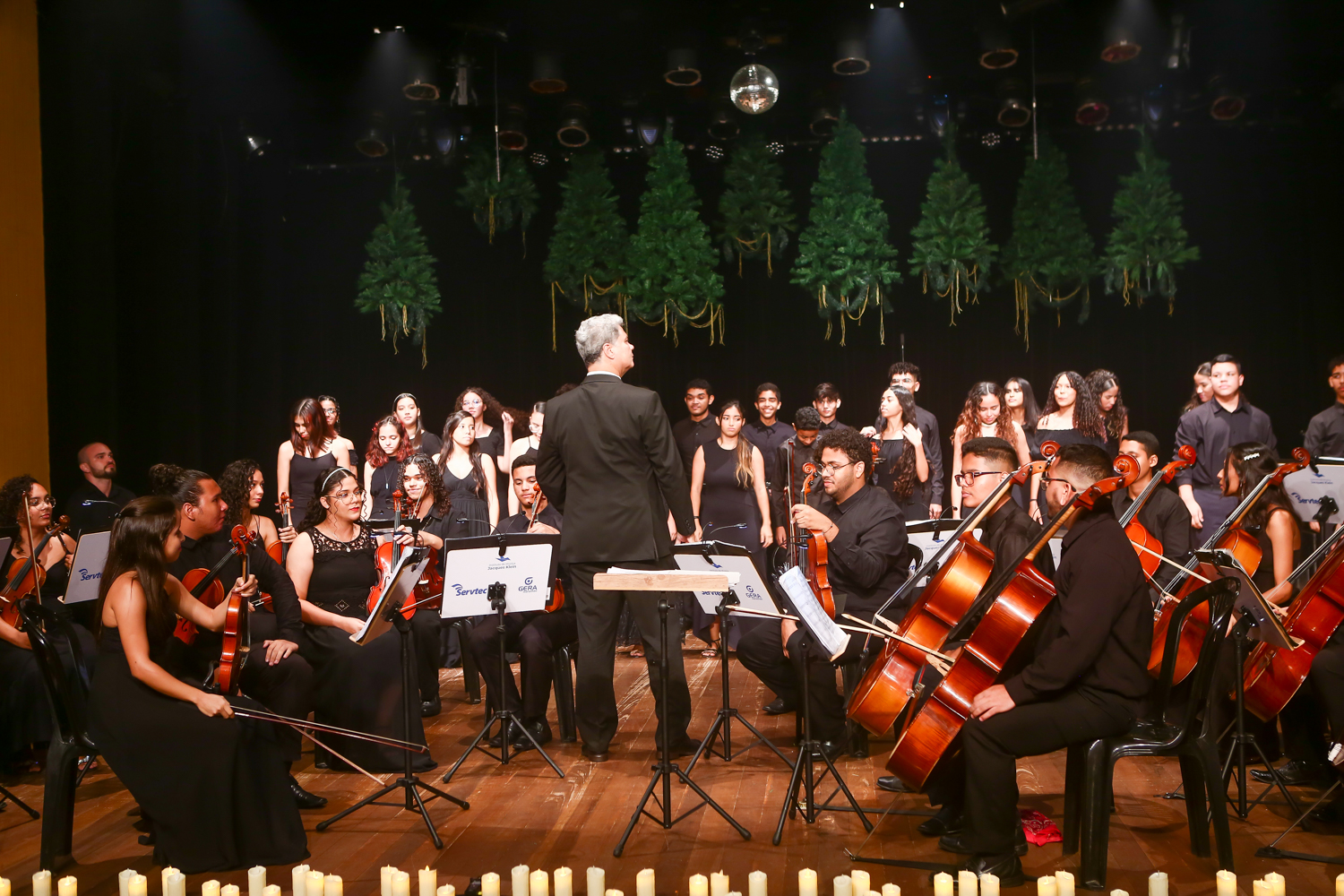 Orquestra e coral do Instituto de Música Jacques Klein realizam último concerto do ano no Teatro Celina Queiroz Orquestra e coral do Instituto de Música Jacques Klein realizam último concerto do ano no Teatro Celina Queiroz
