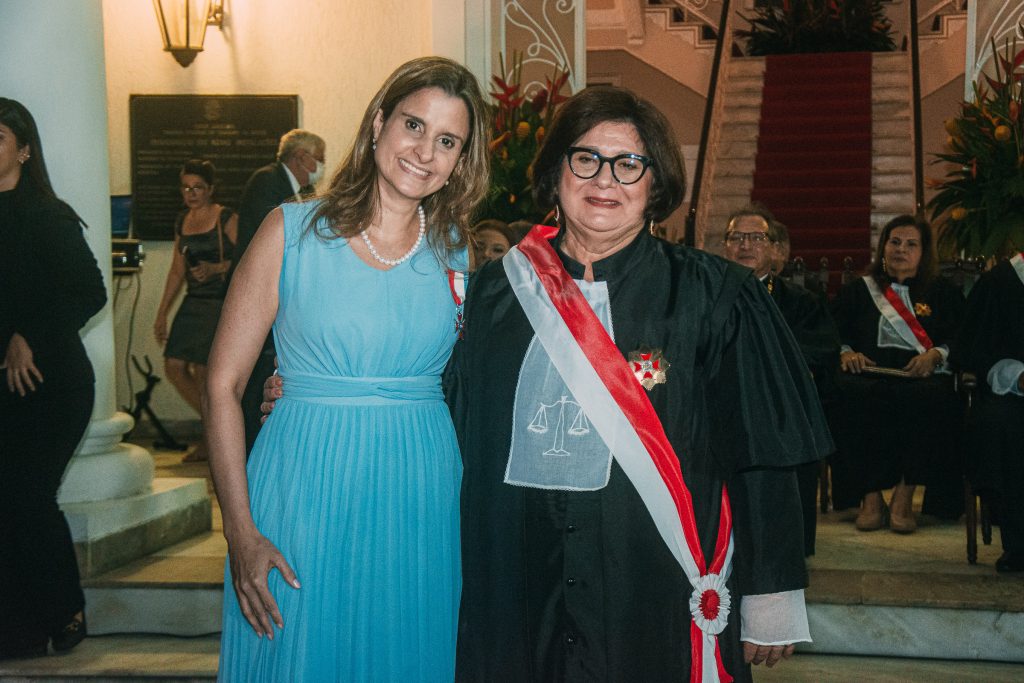 Daniela Lobo E Regina Nepomuceno