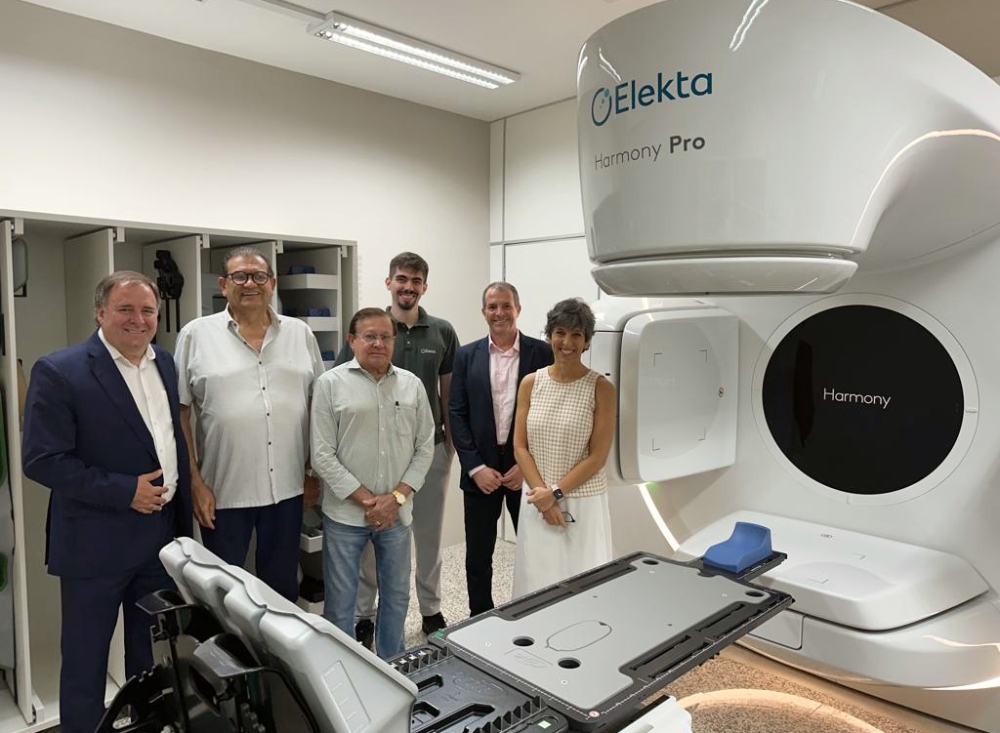 Novo acelerador linear do CRIO inicia tratamento dos pacientes da oncologia Novo acelerador linear do CRIO inicia tratamento dos pacientes da oncologia