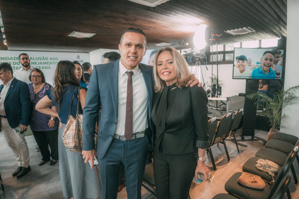 Eduardo Diogo E Ariana Falcao