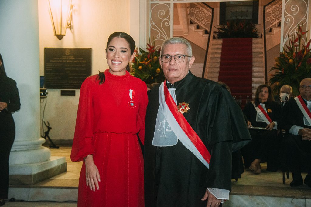 Elba Fontenele E Tarcisio Lima Verde