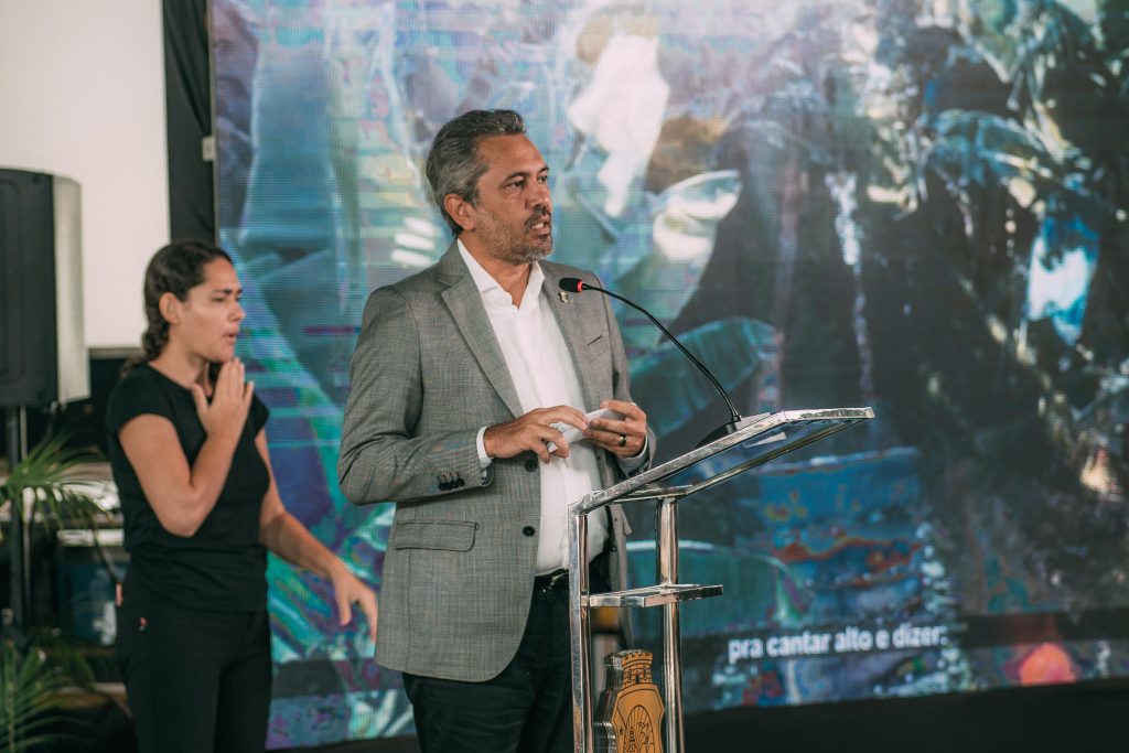 Elmano De Freitas (1)