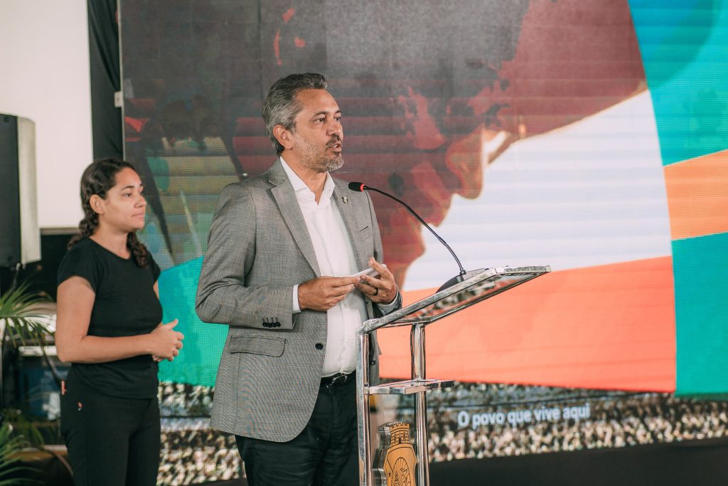 Elmano De Freitas (2)