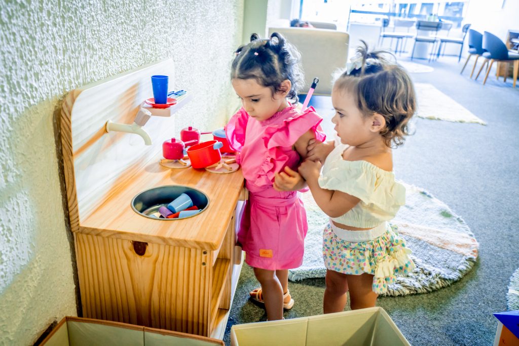 Esther Maria E Marilza Gomes
