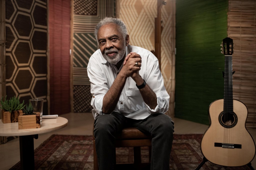 Gilberto Gil anuncia que fará show na abertura do Carnaval do Recife de 2024