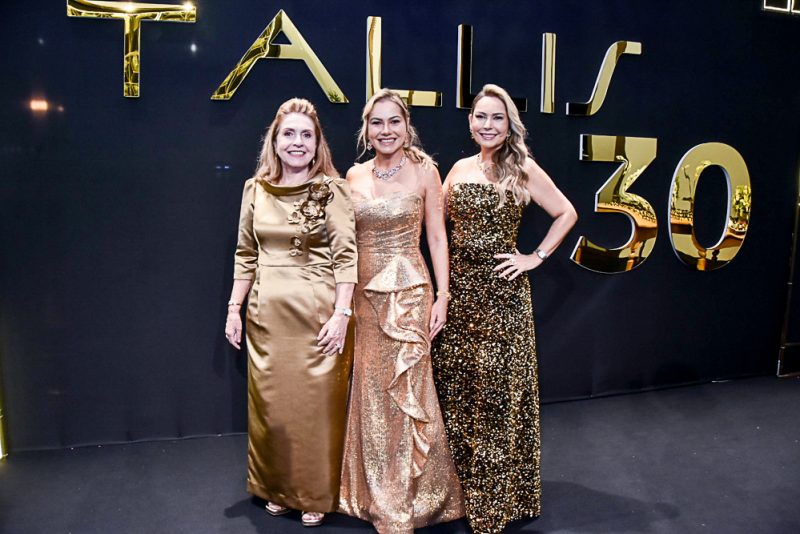 Glamour e sofisticação - Tallis Joias celebra 30 anos de sucesso em luxuosa festa com apresentações de Latino e Daniel Boaventura