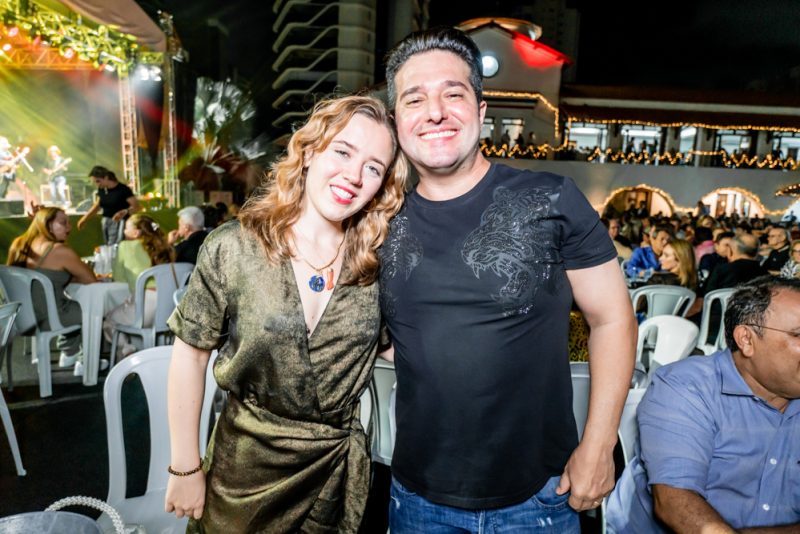 Um brinde ao Amor - José Augusto faz show em Fortaleza e arrasta uma multidão ao Ideal Clube