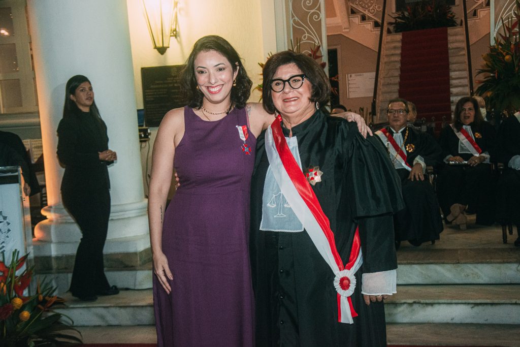 Isabel Maira E Regina Nepomuceno