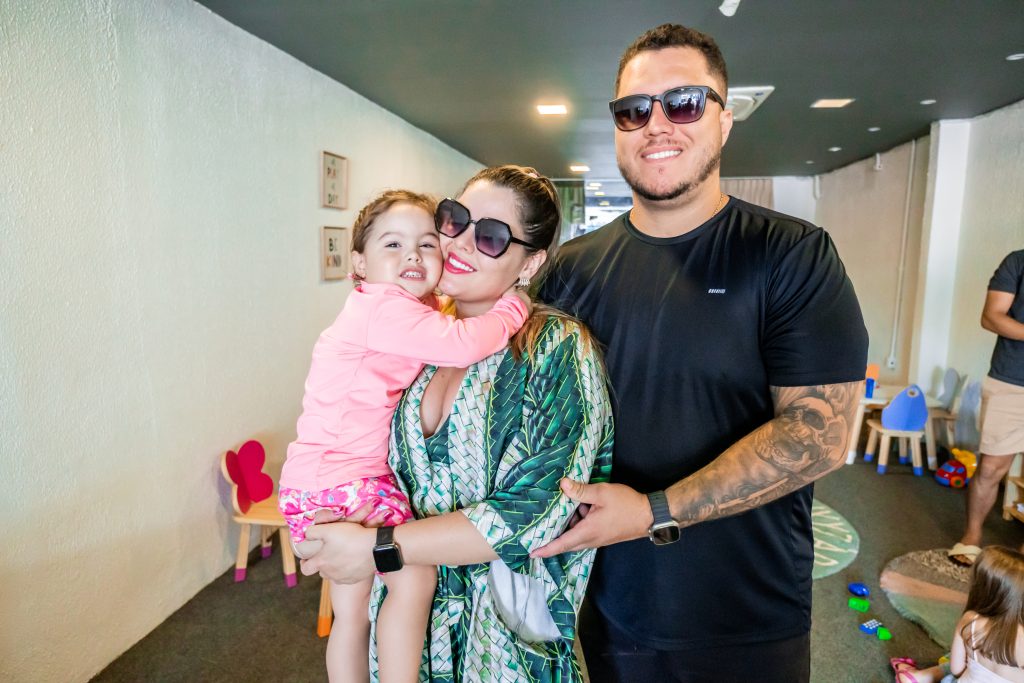 Isabela, Andreza E Jordão Santana