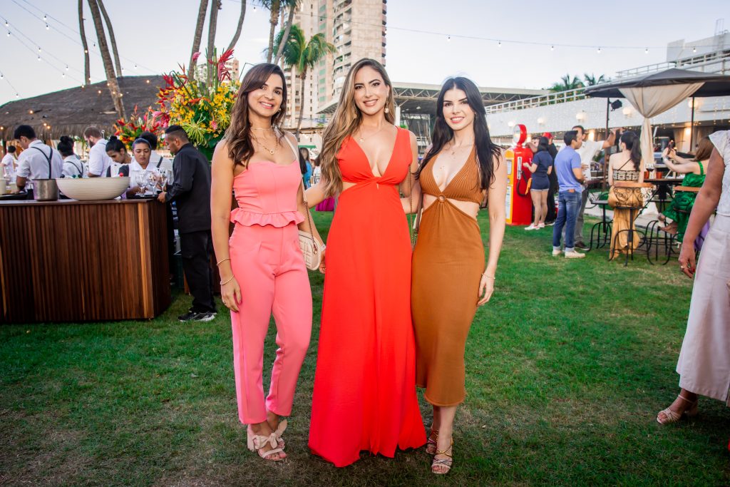 Isabelle Verissimo, Monique Cortêz E Debora Pontes (1)