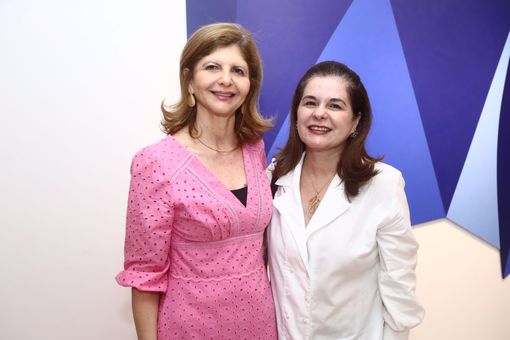 Ivana Bezerra E Marcia Oliveira (1)