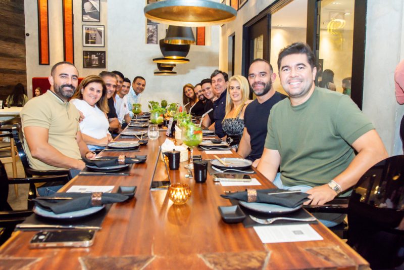 CARDÁPIO DIFERENCIADO - Soho reúne embaixadores do projeto social “Amigos Express” e apresenta novidades do menu de 2024