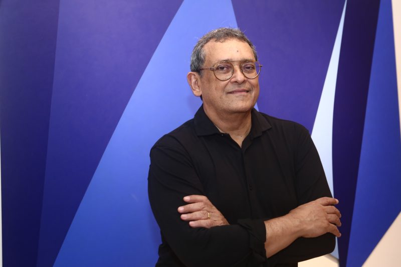 Referência cearense nas artes visuais - Artista plástico José Guedes celebra 50 anos na arte com exposição inédita na Casa D’Alva