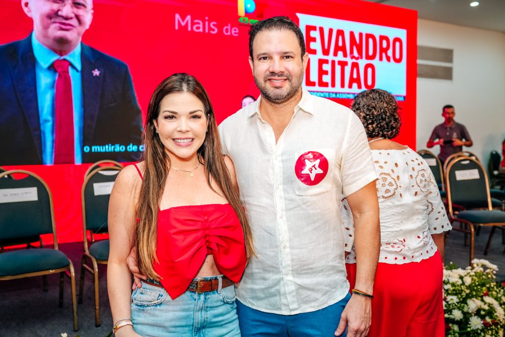 Juliana Lucena E Leo Couto
